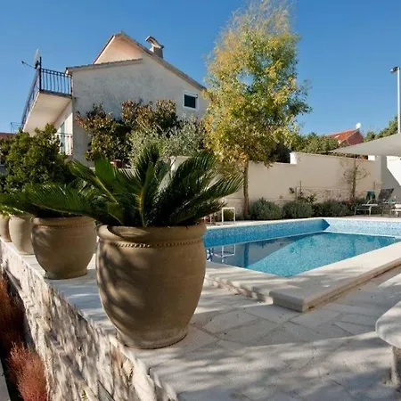 Doris Villa Traù