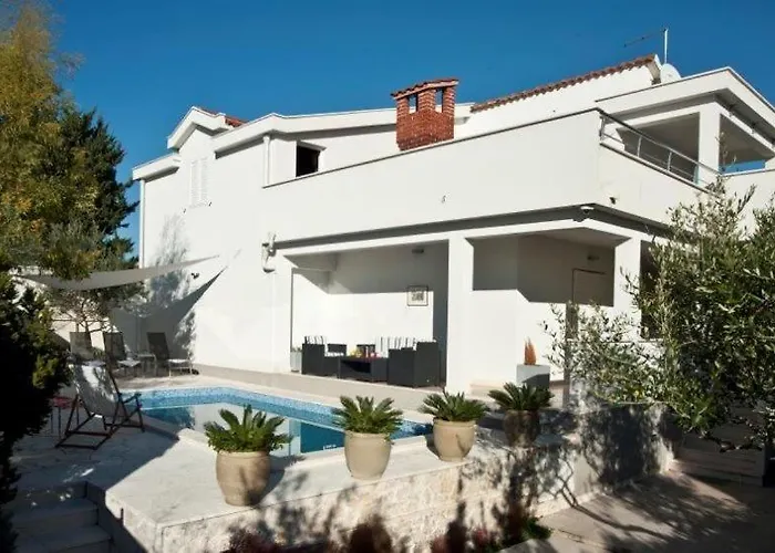 וילה Doris טרוגיר